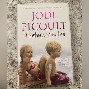 Nineteen Minutes. By Jodi Picoult. Book. Like new. Non smoking and pet free home